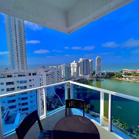 Hermoso En El Laguito Bocagrande Con Vista Al Mar